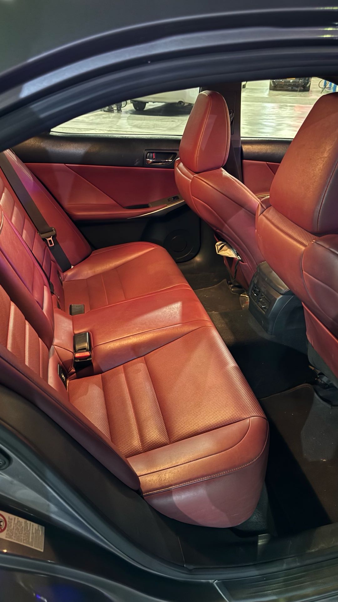 Car Image 2015 LEXUS IS 350
