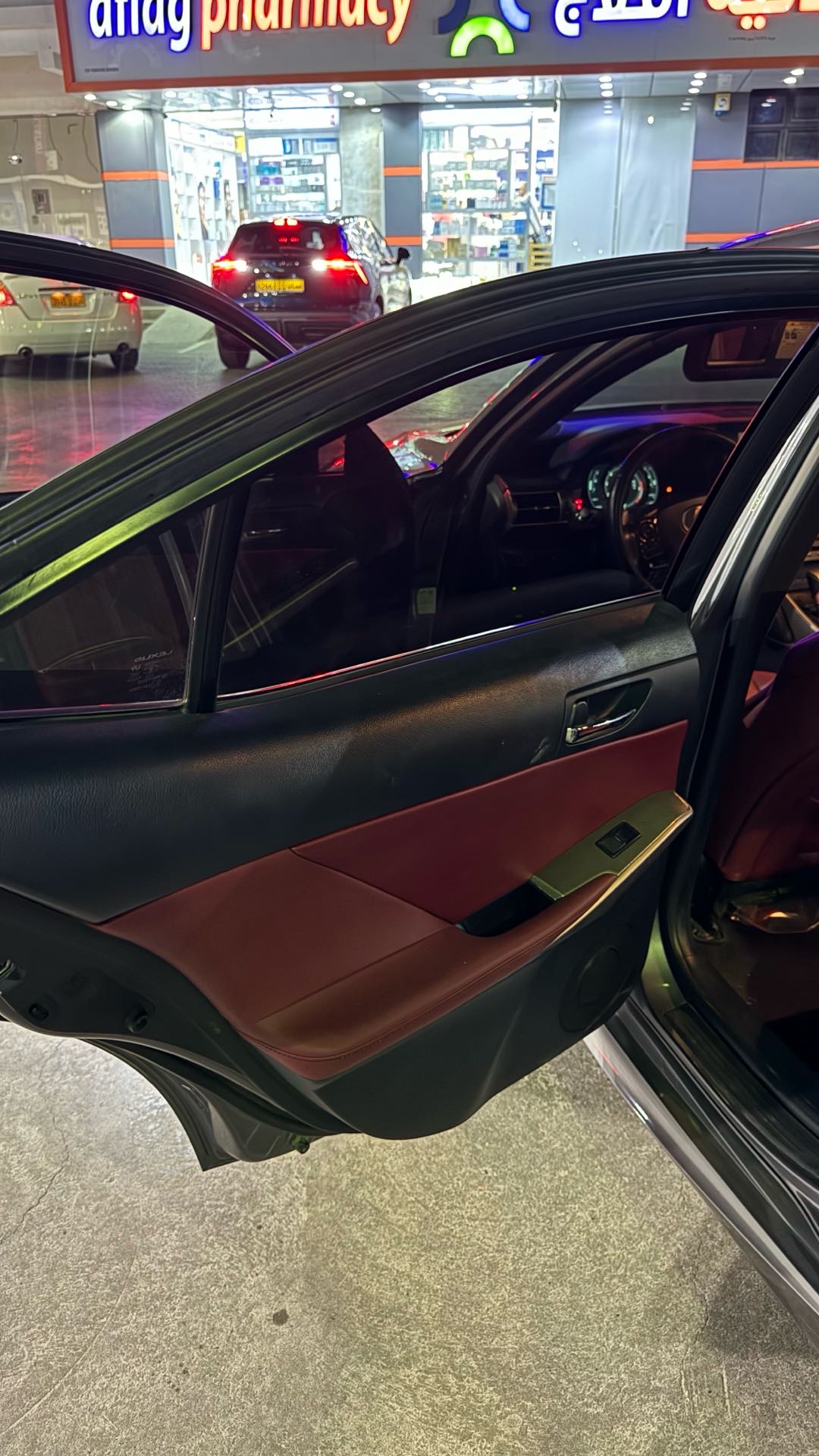 Car Image 2015 LEXUS IS 350
