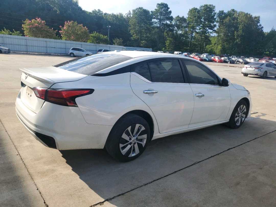 Car Image 2020 NISSAN ALTIMA S