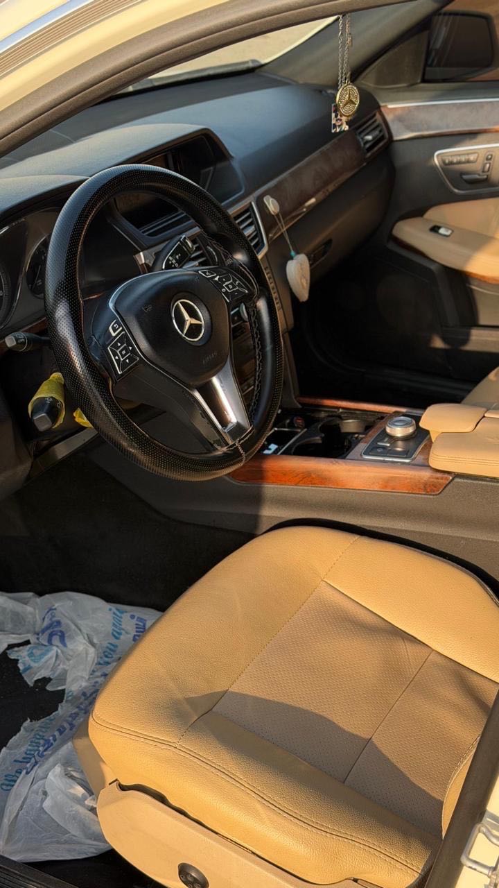 Car Image 2012 MERCEDES E Class 350