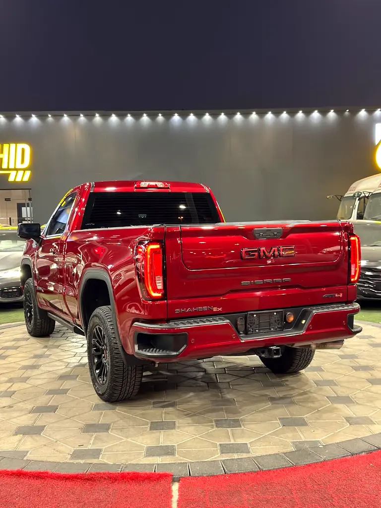 Car Image 2020 GMC SIERRA DENALI