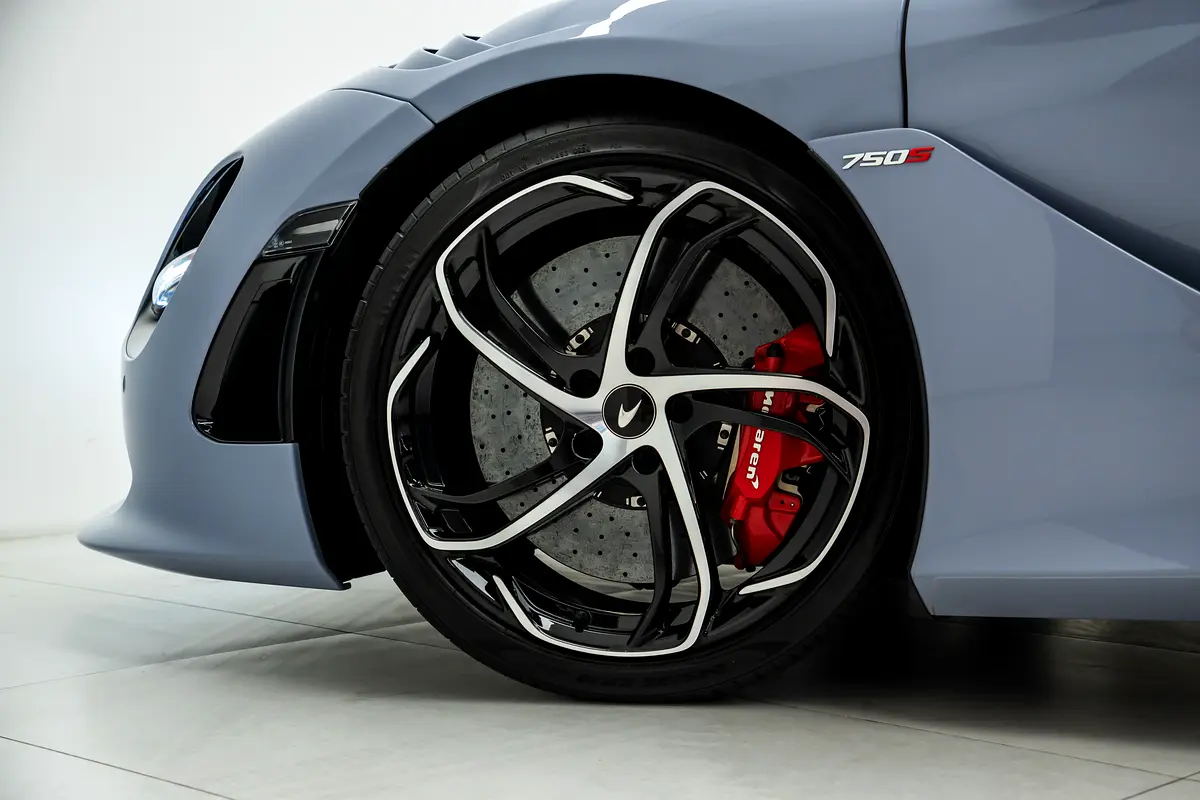Car Image 2024 MCLAREN 750S Spider