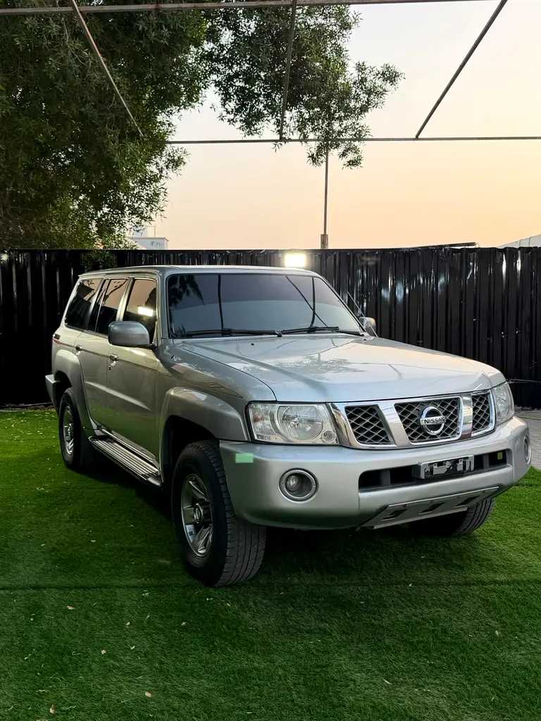 Car Image 2019 NISSAN SAFARI 