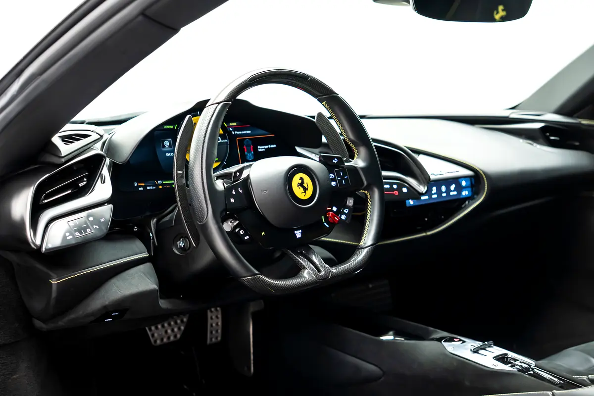 Car Image 2021 FERRARI SF90 