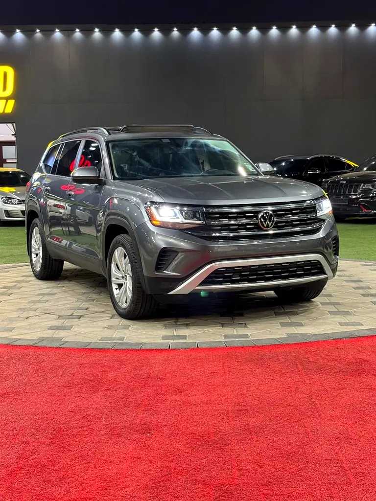 Car Image 2021 VOLKSWAGEN Atlas SE