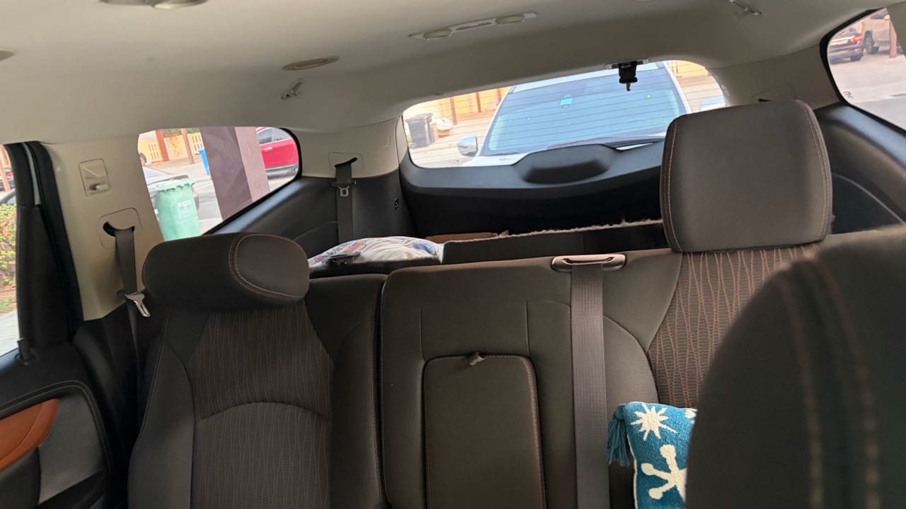Car Image 2017 CHEVROLET TRAVERSE LS