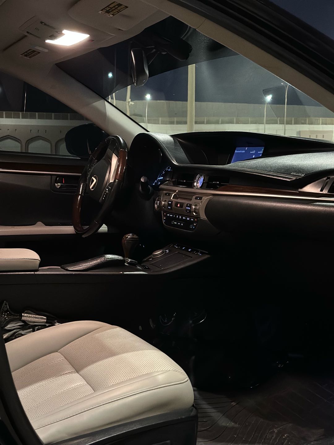 Car Image 2015 LEXUS ES 350