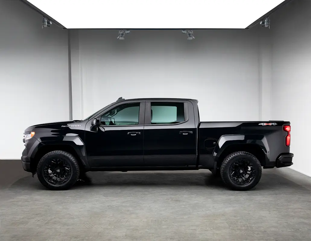 Car Image 2025 CHEVROLET SILVERADO RST