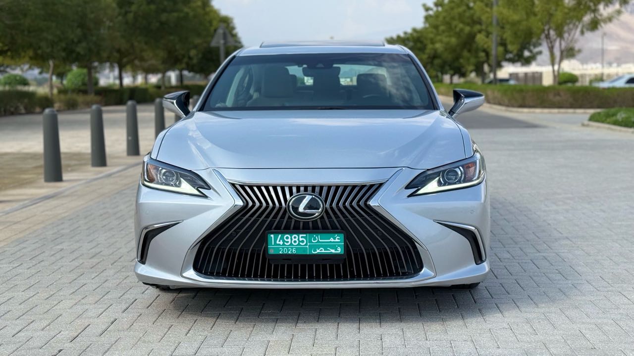 Car Image 2020 LEXUS ES 350