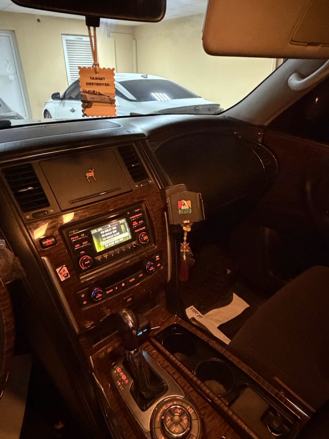 Car Image 2014 NISSAN PATROL SE