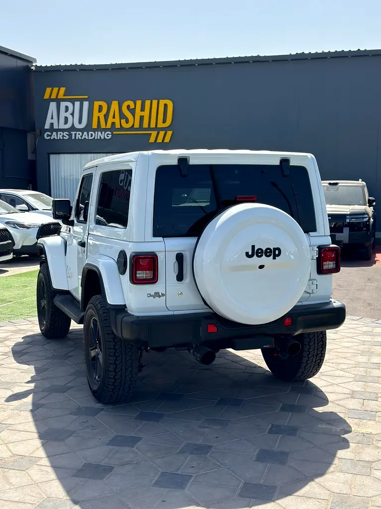 Car Image 2018 JEEP WRANGLER Sport