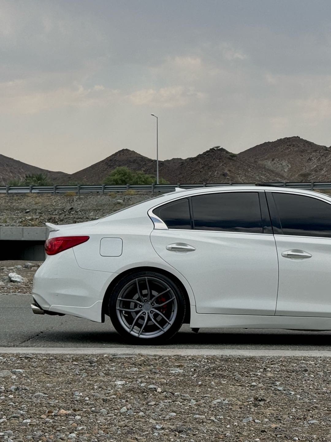 Car Image 2015 INFINITI Q50 