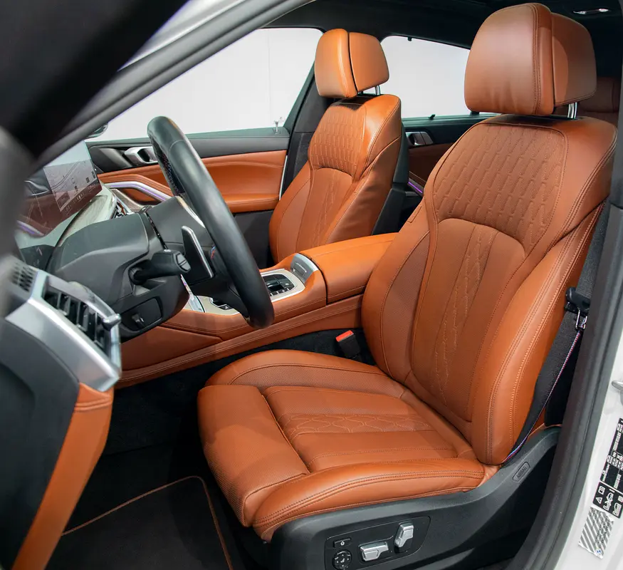 Car Image 2024 BMW X6 M60i xDrive