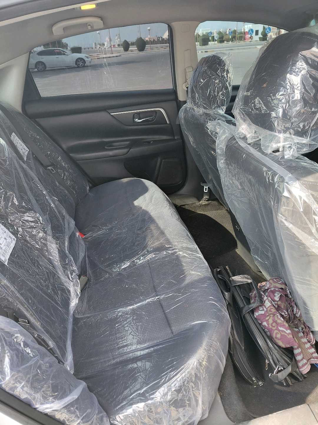Car Image 2017 NISSAN ALTIMA SR