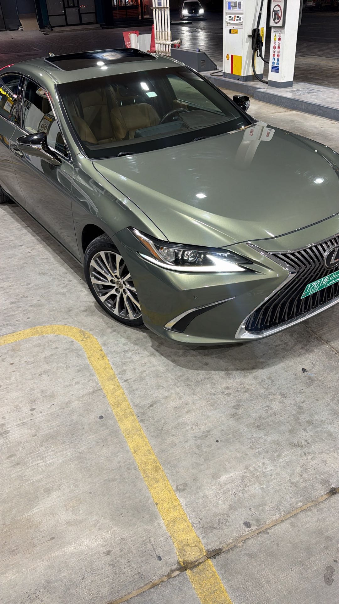 Car Image 2019 LEXUS ES 350
