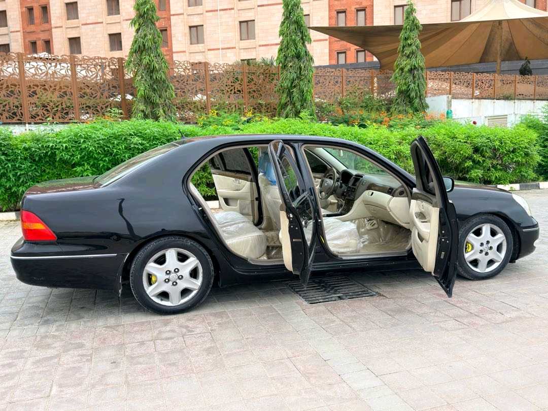 Car Image 2001 LEXUS LS 430 Full Ultra