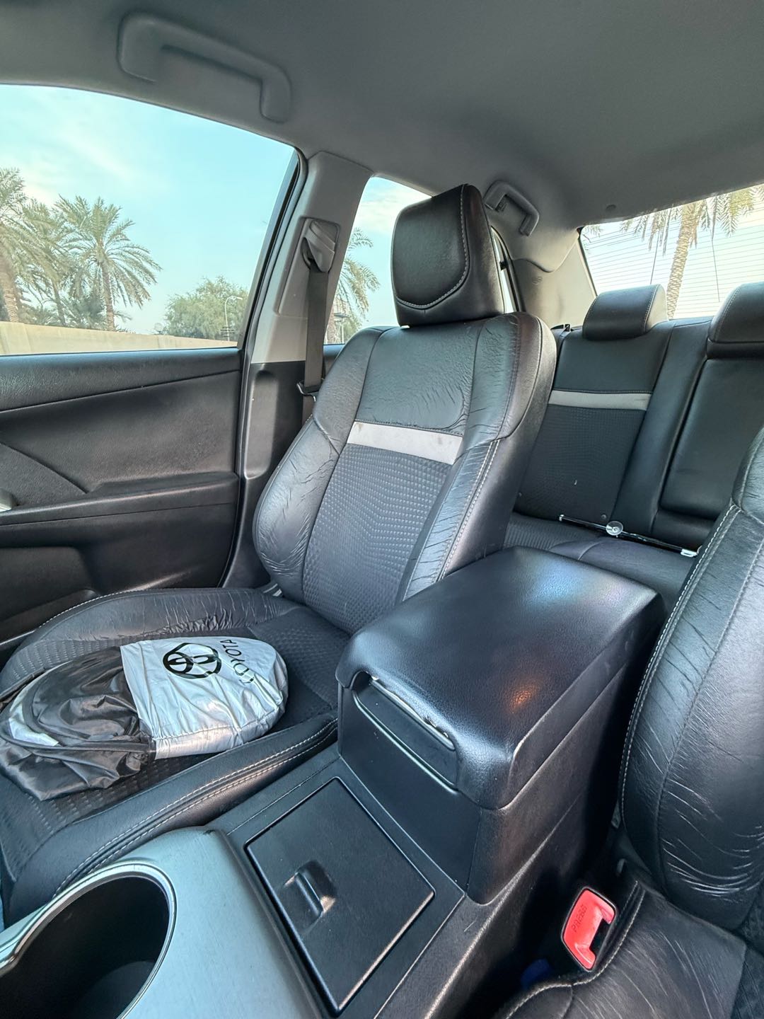 Car Image 2014 TOYOTA CAMRY SE