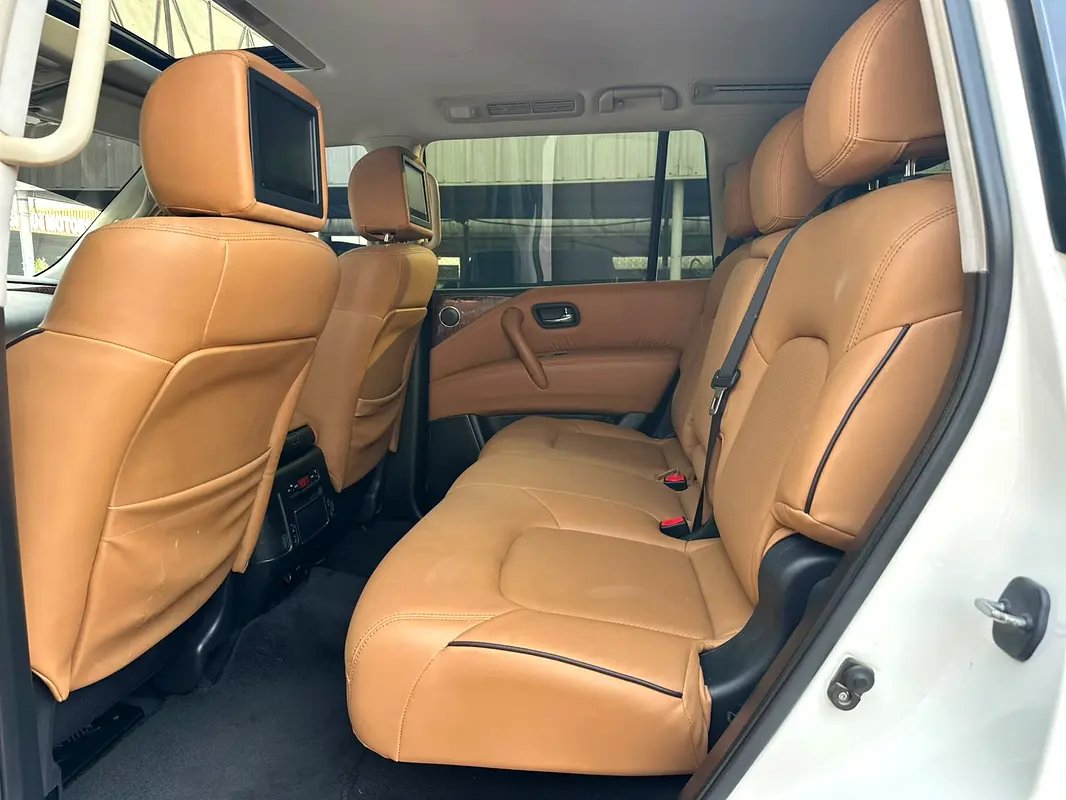 Car Image 2019 NISSAN PATROL LE