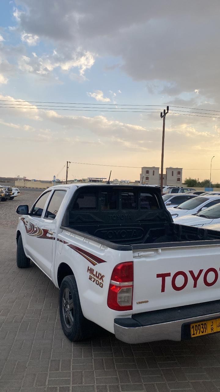 Car Image 2014 TOYOTA HILUX 2.7