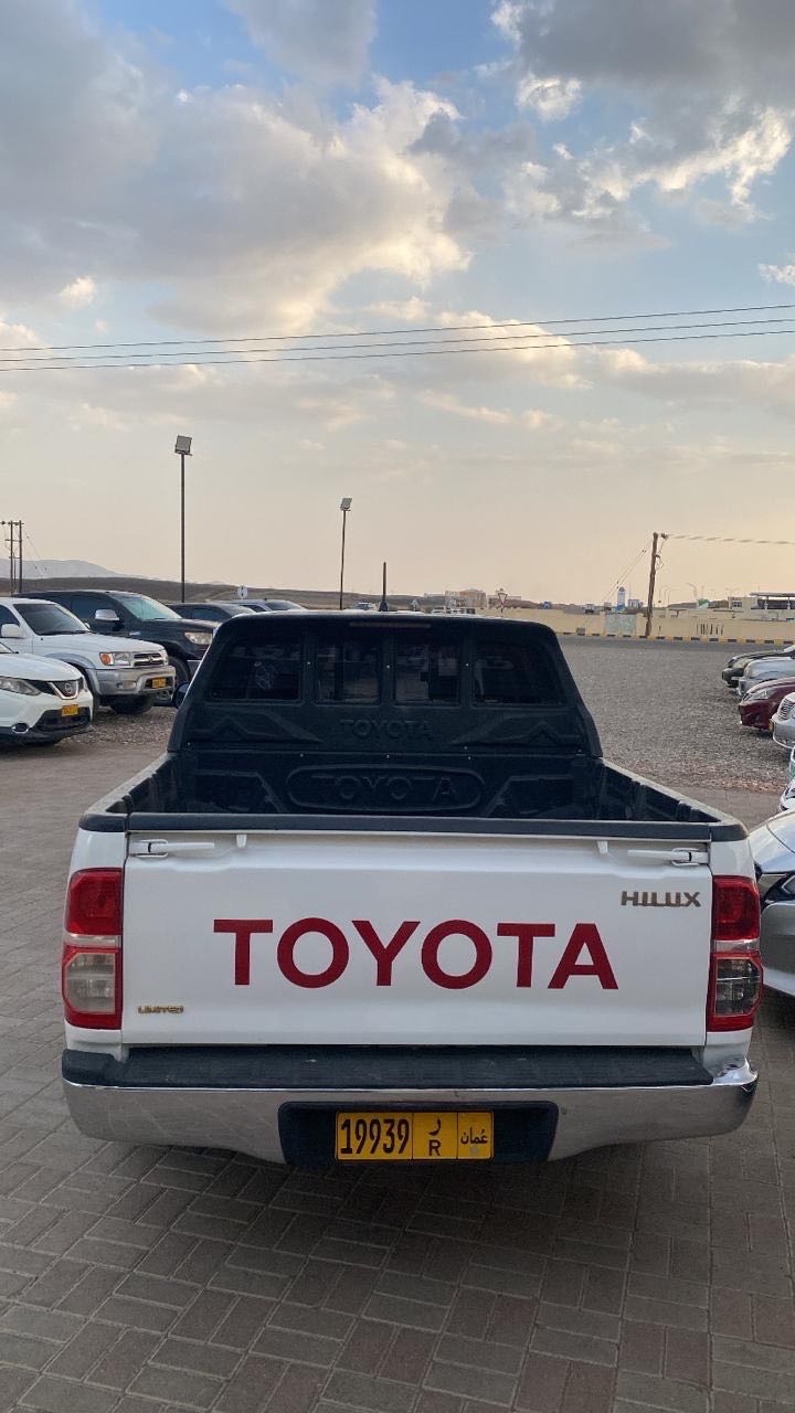 Car Image 2014 TOYOTA HILUX 2.7