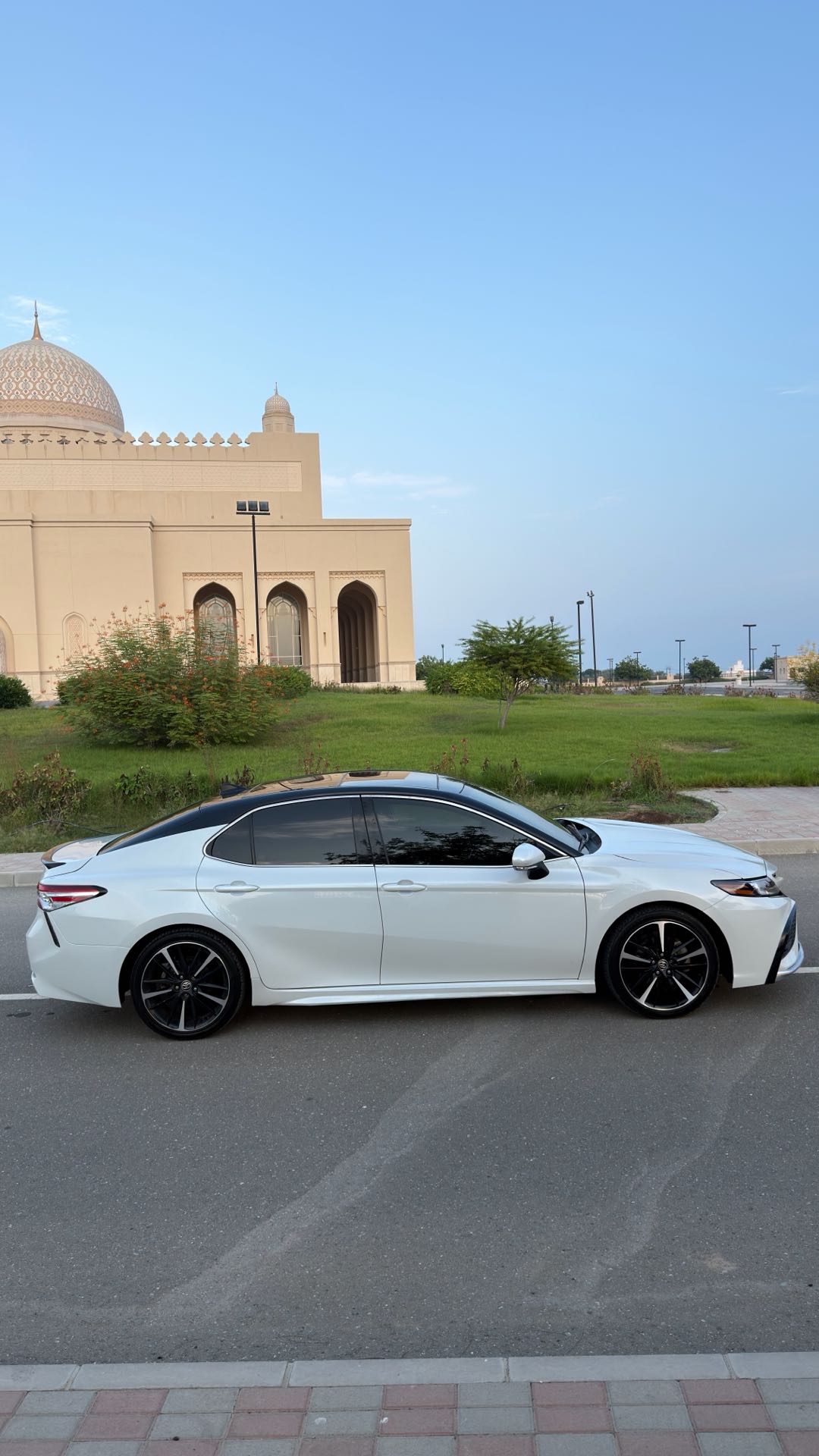 Car Image 2020 TOYOTA CAMRY XSE