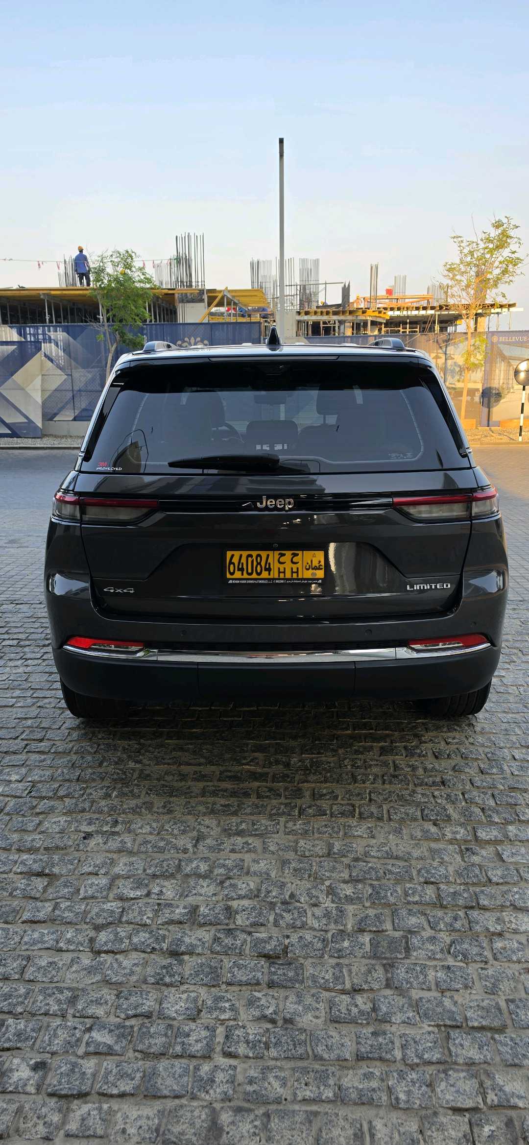 Car Image 2024 JEEP GRAND CHEROKEE OVERLAND