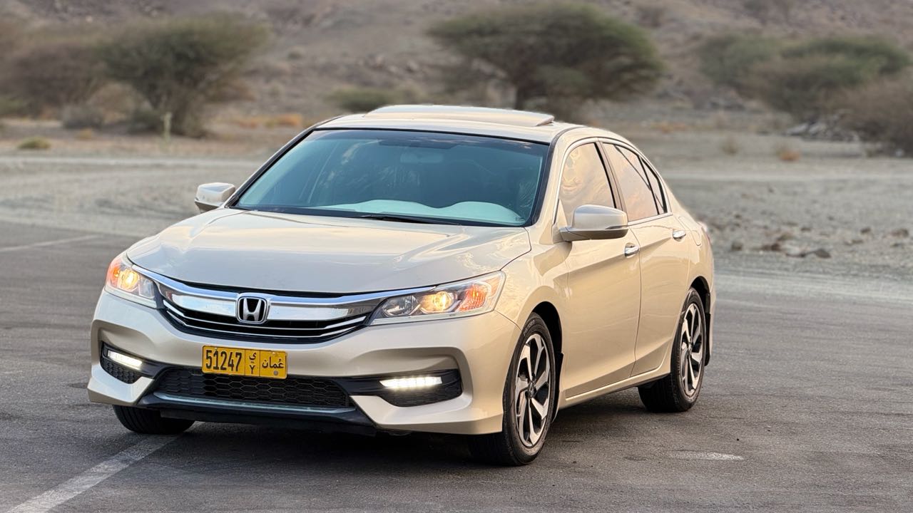 Car Image 2017 HONDA ACCORD EX