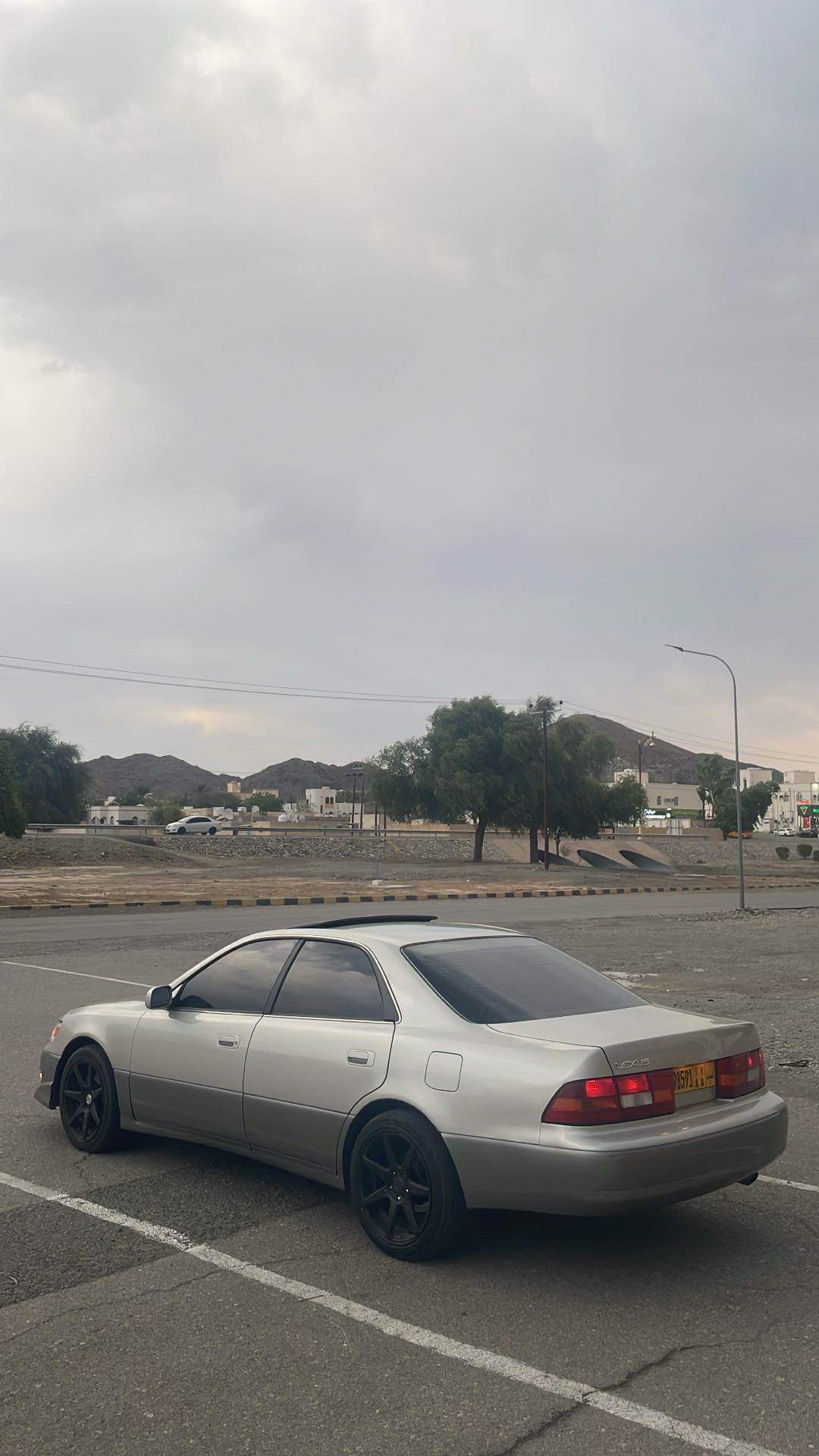 Car Image 1997 LEXUS ES 300