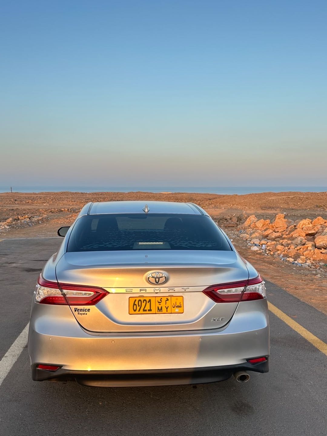 Car Image 2018 TOYOTA CAMRY XLE