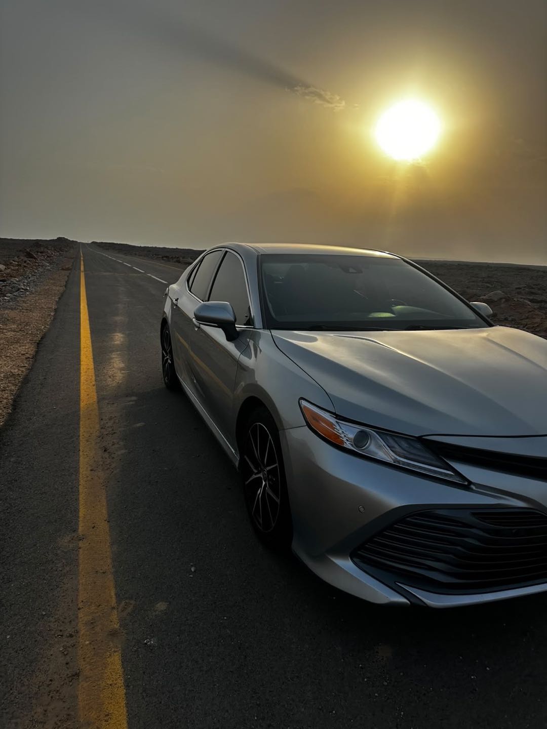 Car Image 2018 TOYOTA CAMRY XLE