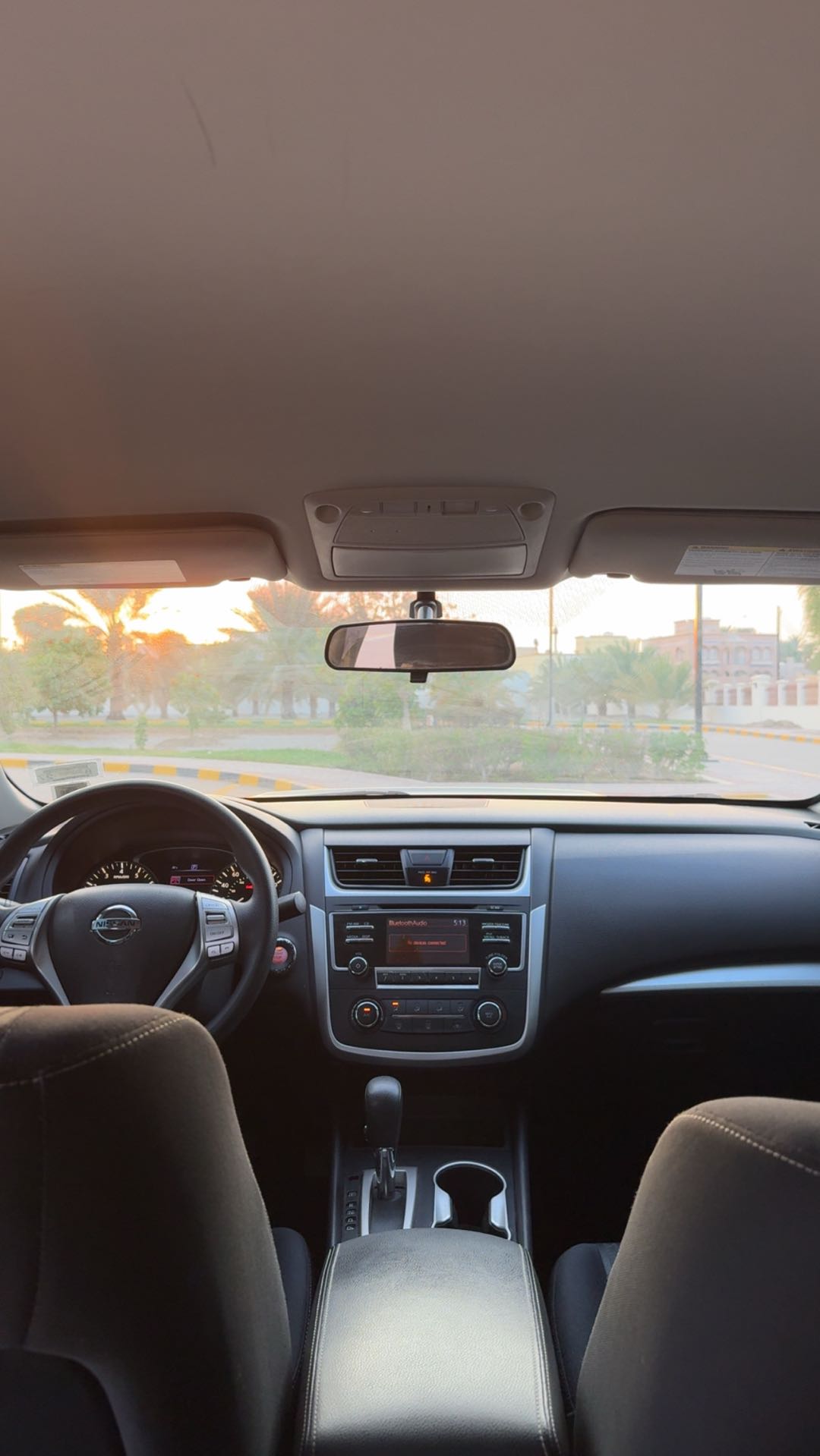 Car Image 2018 NISSAN ALTIMA SV