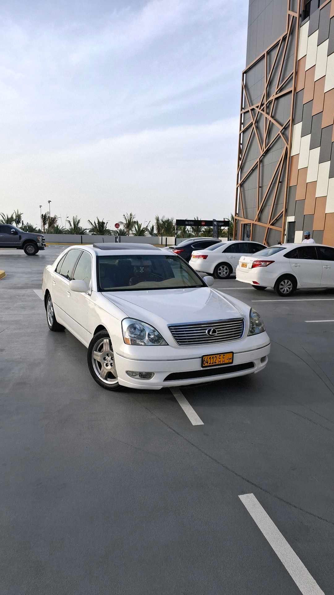 Car Image 2001 LEXUS LS 430 1/2 Ultra