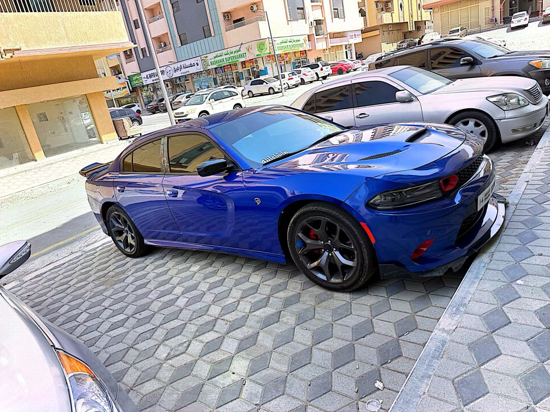 Car Image 2018 DODGE CHARGER SXT