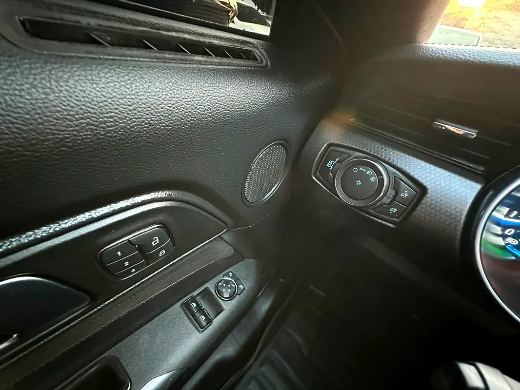Car Image 2020 FORD MUSTANG GT