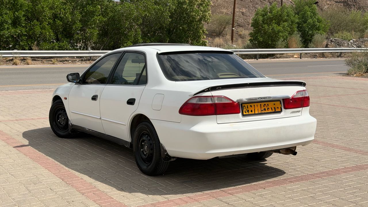 Car Image 2000 HONDA ACCORD Sedan