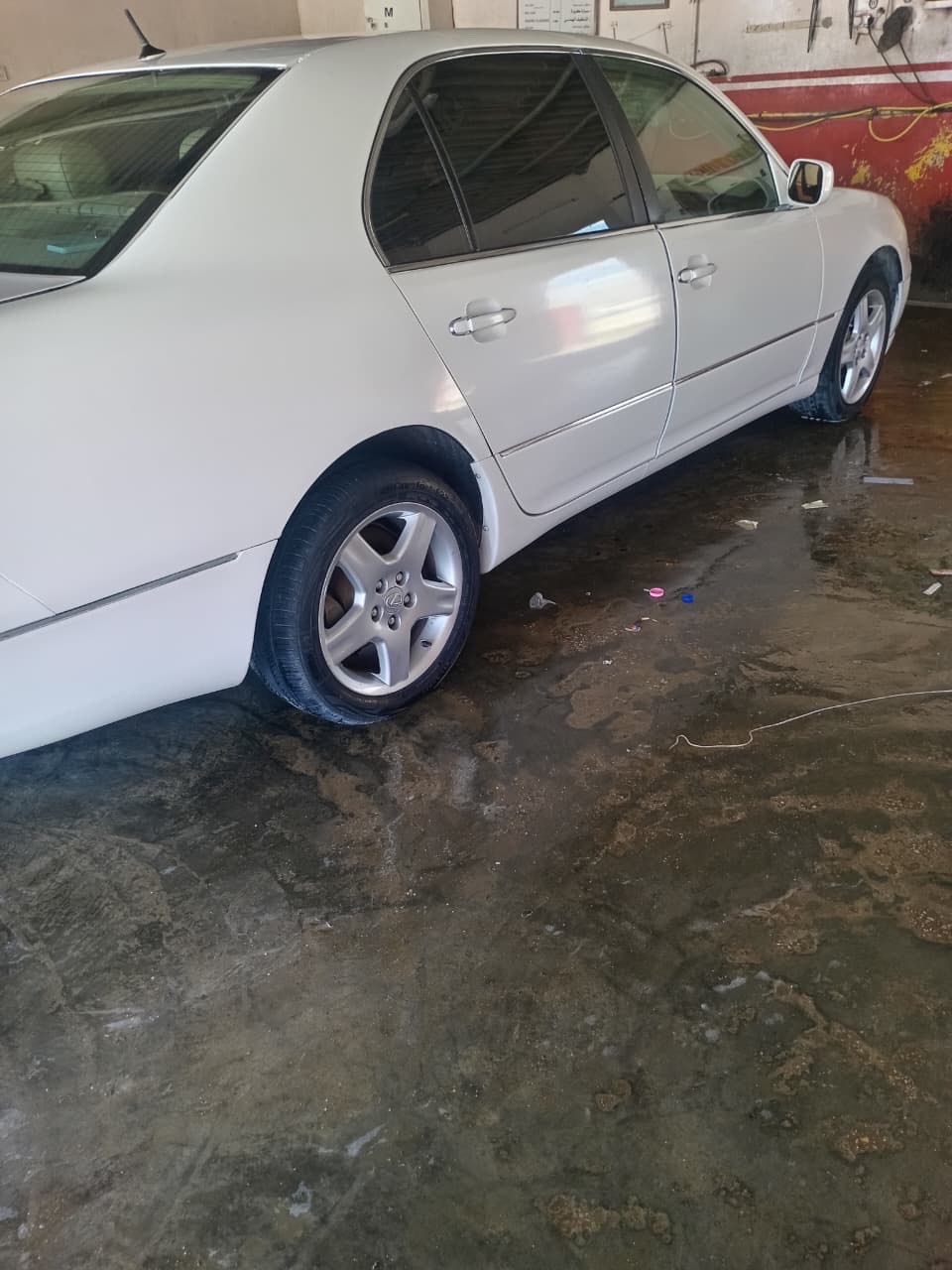 Car Image 2001 LEXUS LS 430 1/2 Ultra