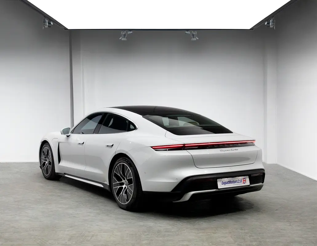 Car Image 2020 PORSCHE TAYCAN Turbo