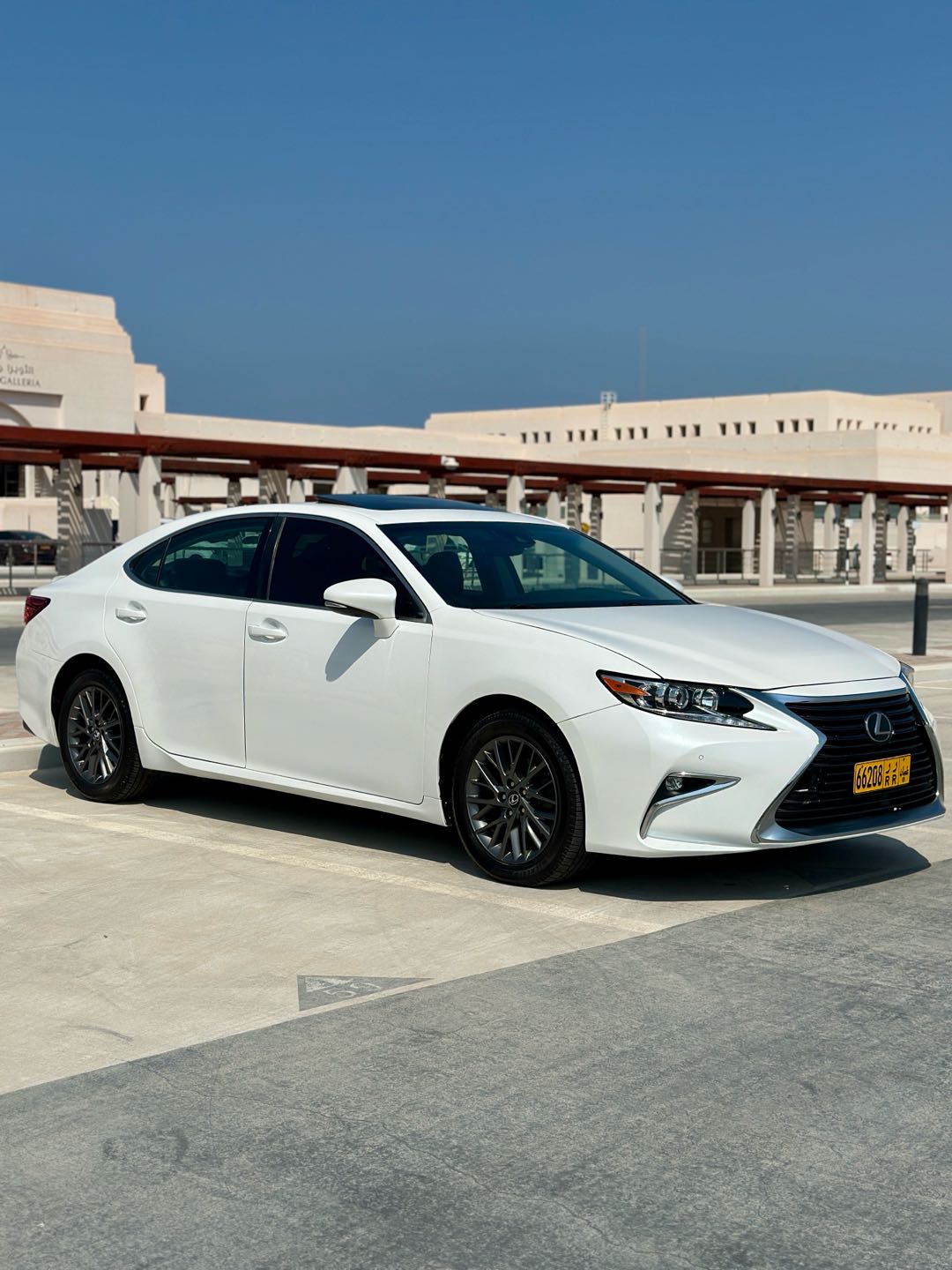 Car Image 2018 LEXUS ES 350