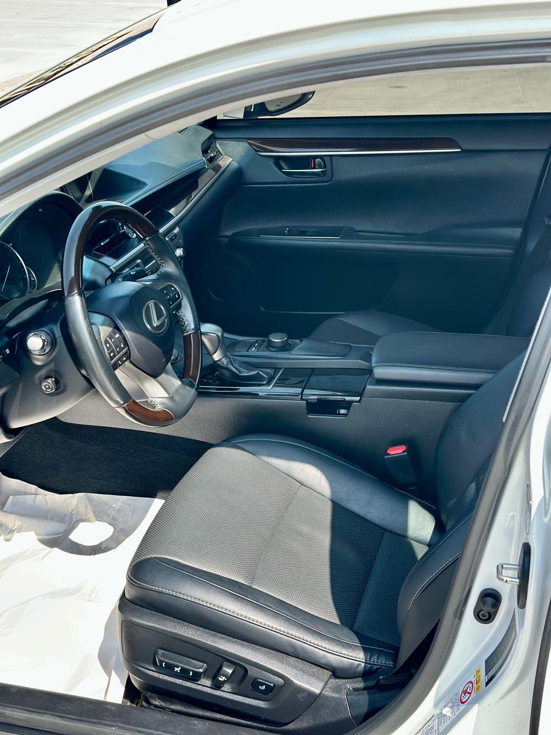 Car Image 2018 LEXUS ES 350