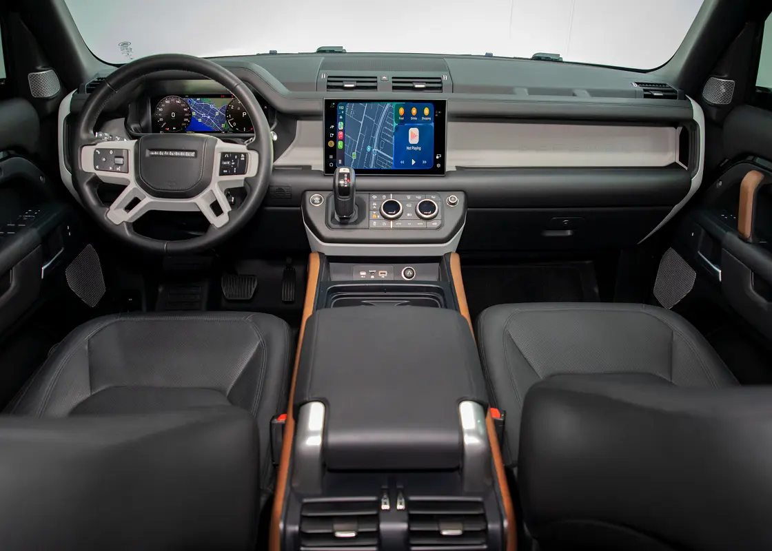 Car Image 2023 LAND ROVER DEFENDER 130 SE