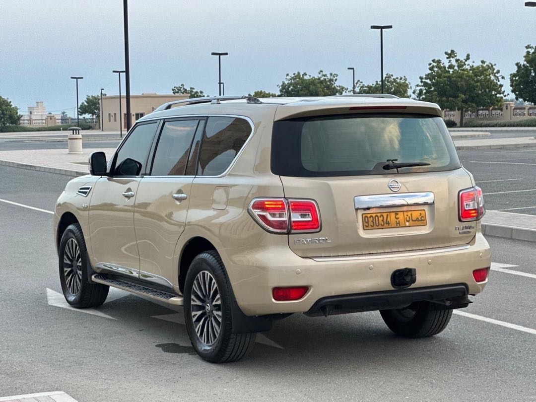 Car Image 2014 NISSAN PATROL Platinum