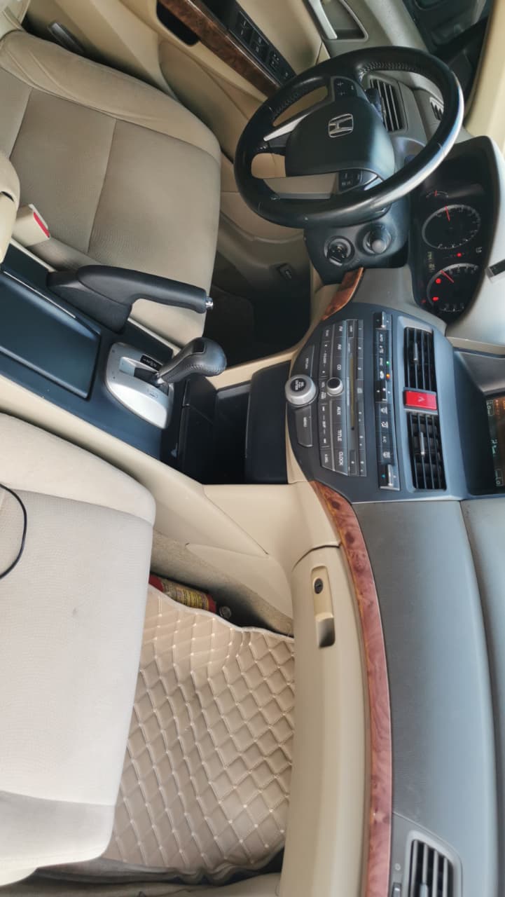 Car Image 2010 HONDA ACCORD SE