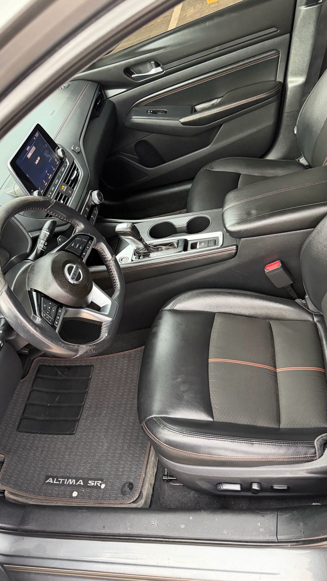 Car Image 2020 NISSAN ALTIMA SR