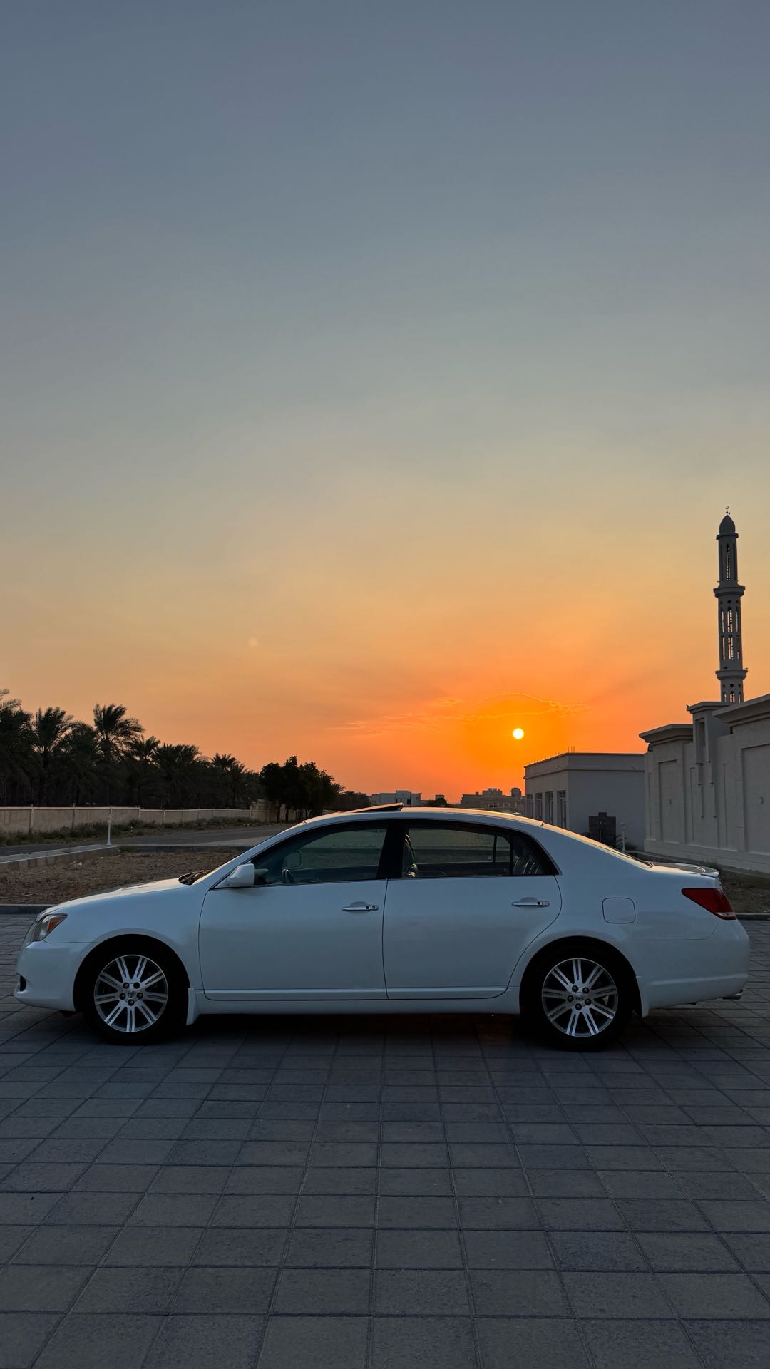 Car Image 2009 TOYOTA AVALON grande