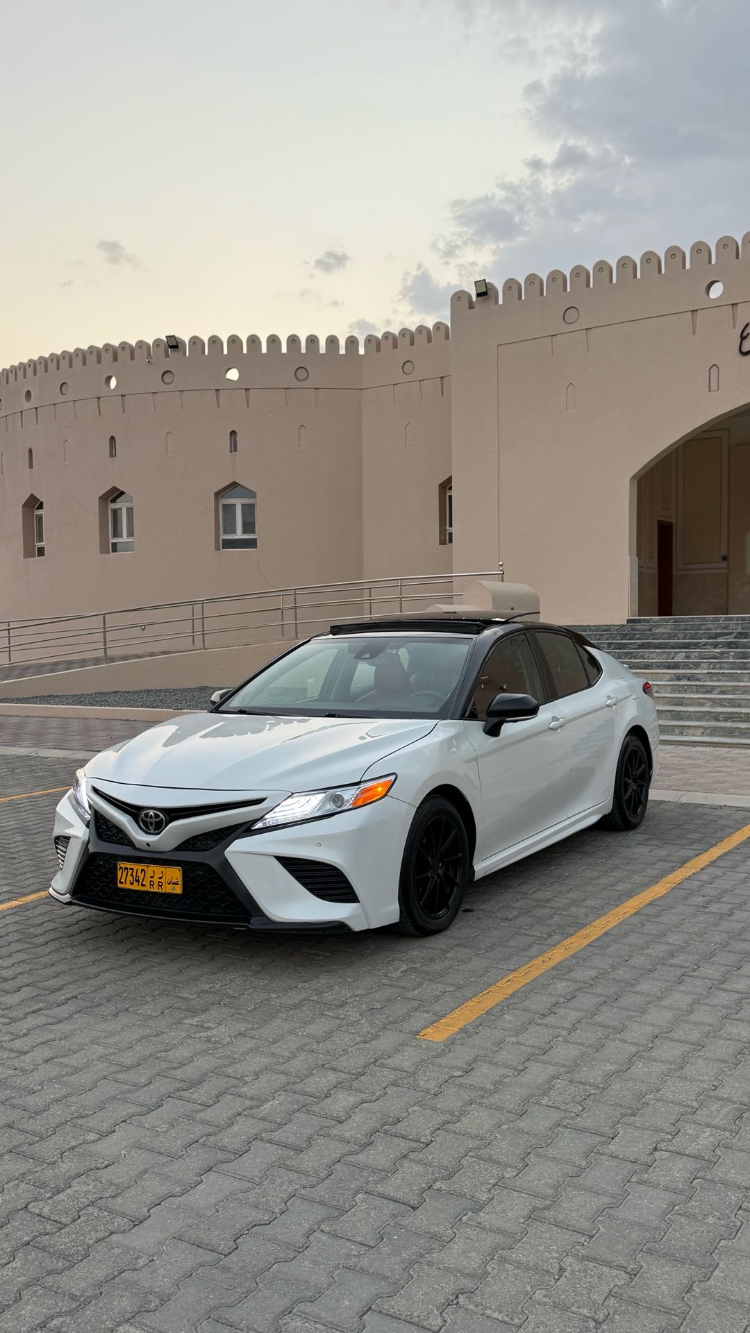 Car Image 2018 TOYOTA CAMRY XSE