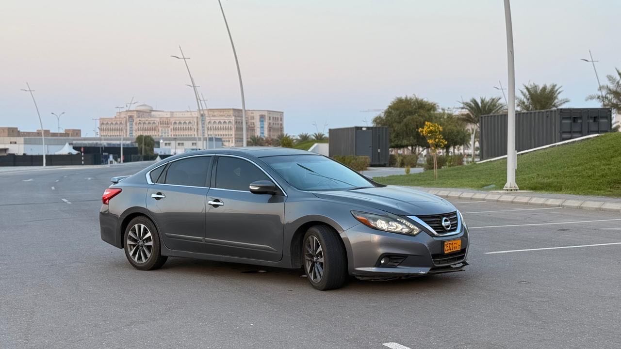 Car Image 2016 NISSAN ALTIMA SL