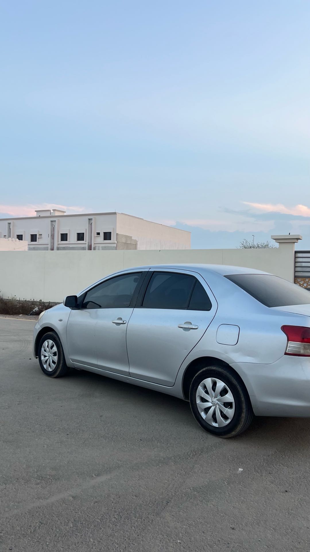 Car Image 2008 TOYOTA YARIS GLi