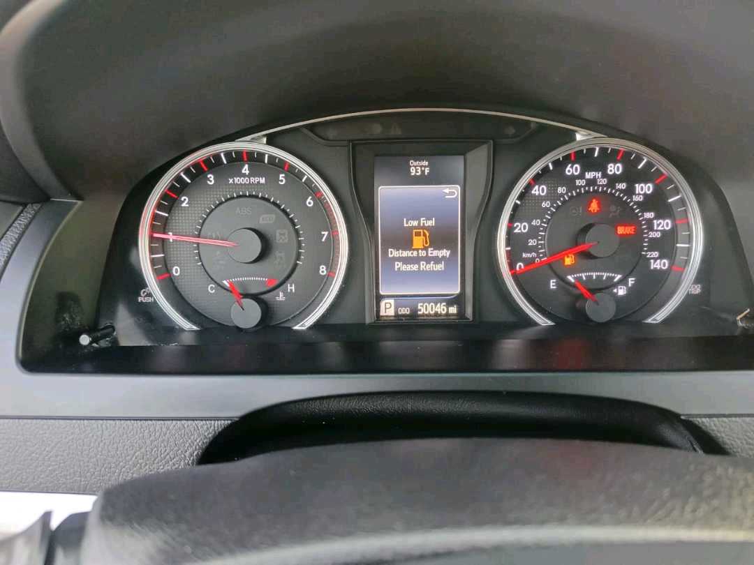Car Image 2017 TOYOTA CAMRY SE