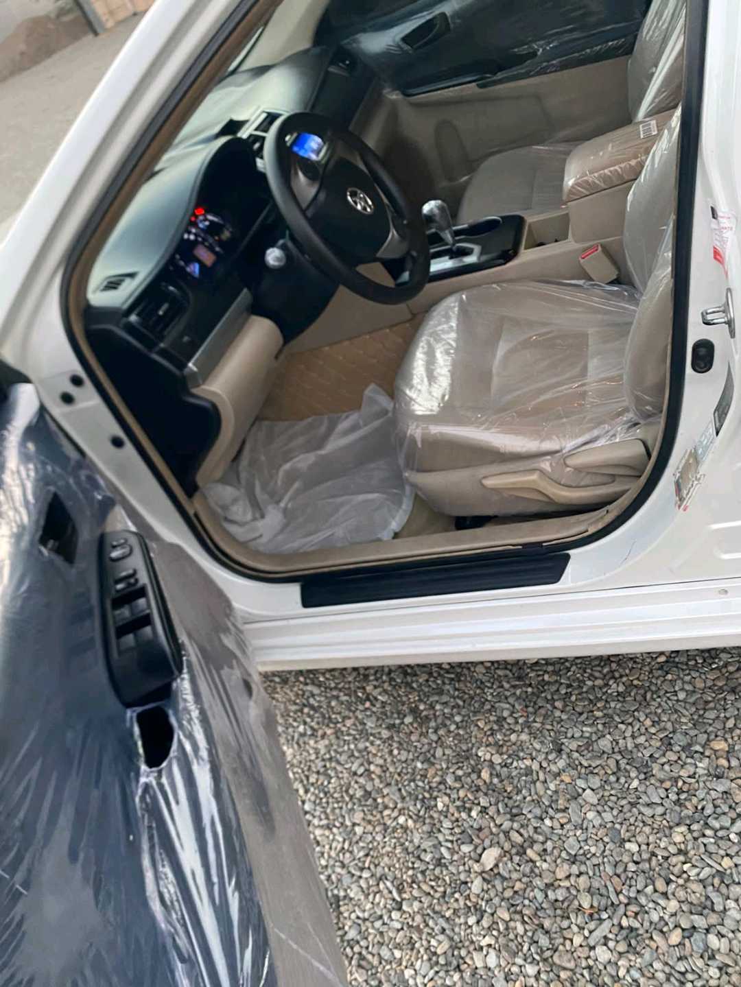 Car Image 2013 TOYOTA CAMRY GLX