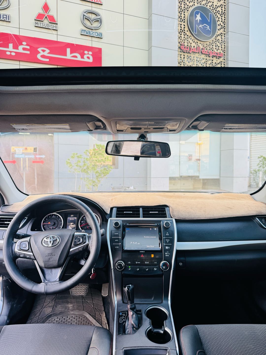 Car Image 2017 TOYOTA CAMRY XSE